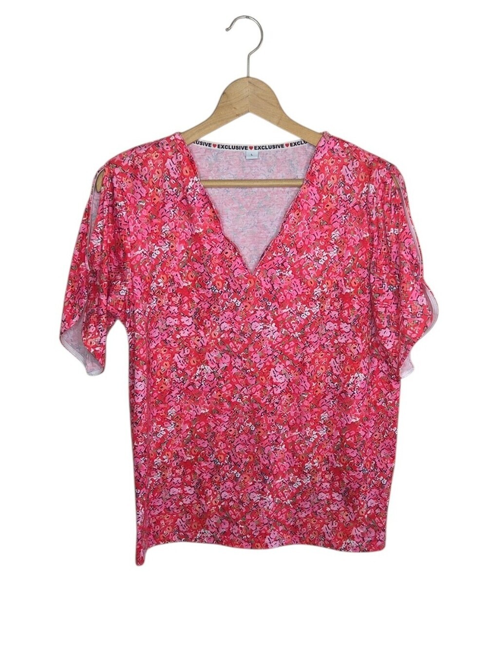 Exclusive Pink Floral Print Split Sleeve Tee with Scallop Neckline Size Large